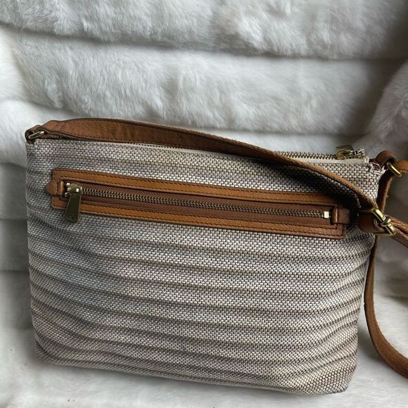 Fossil kinley Cotton stripes beige and taupe leather tan trims crossbody bag. - Picture 4 of 13